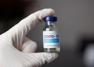 Регулятор ЕС получил заявку на регистрацию вакцины AstraZeneca