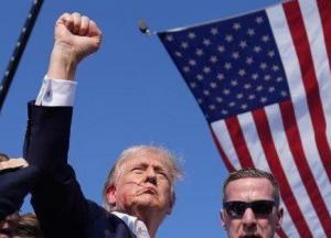 Трамп увіковічить себе з високо піднятим кулаком на нових смертоносних кораблях, але це ще не все