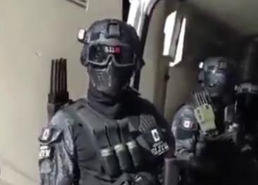 У Мексиці бойовики наркокартелів на бронетехніці атакують Нацгвардію ​​і дають $1200 за кожного копа (відео)