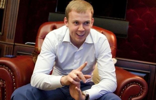После убийства Захарченко преимущество в борьбе за теневые доходы «ДНР» получил Курченко 