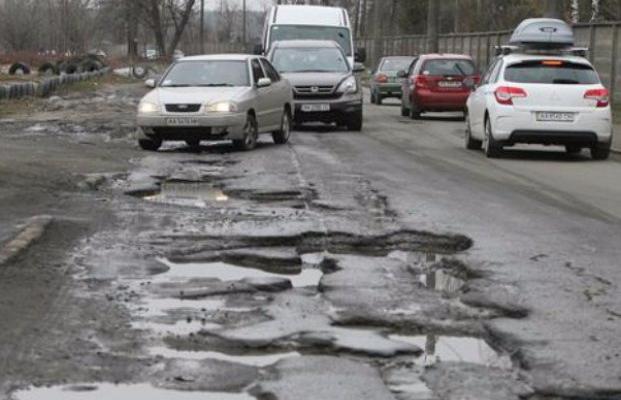 Кто сколько украл в «Укравтодоре»: расследование в цифрах