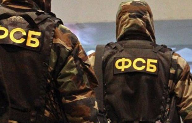 На Донбасі ввели особливі «умови» для чоловіків після візиту представників ФСБ