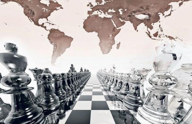  Игра на «великой шахматной доске» началась